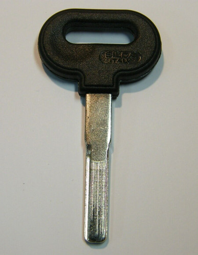 Auto key blank for - auto, saab