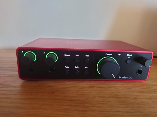 Focusrite scarlett 2i2 4th gen - scarlett,