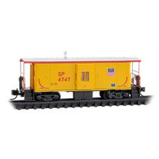 Micro Trains ~ N Scale ~ 31' Bay Window Caboose ~ Union Pacific #4747 ~ 13000320