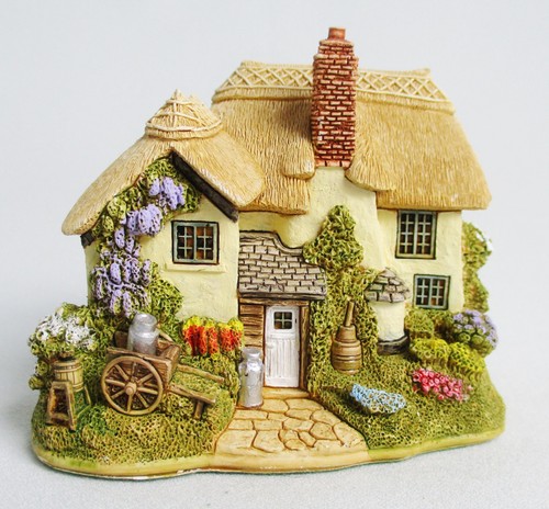 Lilliput lane butter - lane,