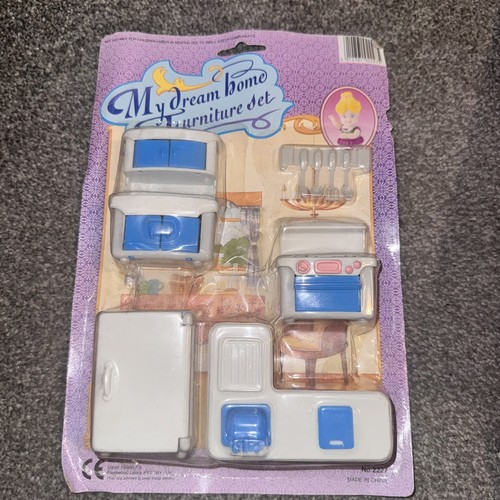 Vintage dolls house - vintage,