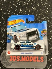 DODGE CHALLENGER DRIFT CAR WHITE METRO Hot Wheels 1:64 **COMBINE POSTAGE**