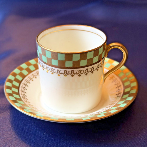 Royal doulton rare h3527 - royal,