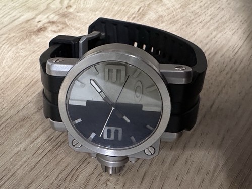 Oakley wristwatch gearbox used - wristwatch,