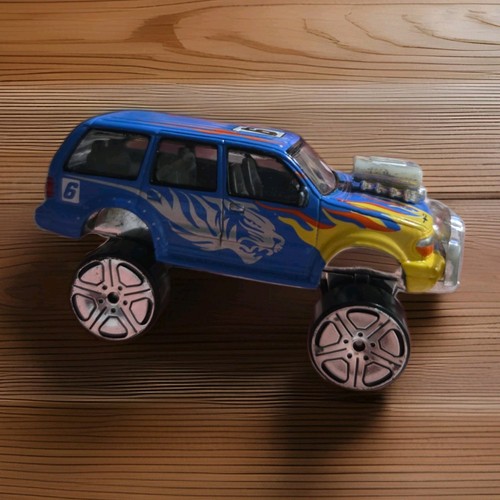 Realtoy ford explorer - -,