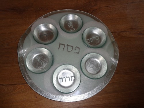 Aulica glass seder plate for