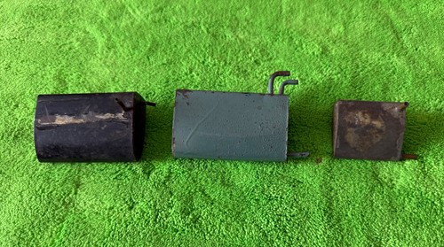 Vintage engine fuel tanks - vintage, x