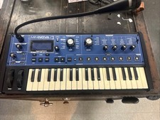 Novation MiniNova 37-key Synthesizer & Vocoder w Mic No Power Cord