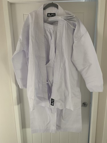 White blitz karate suit - white,