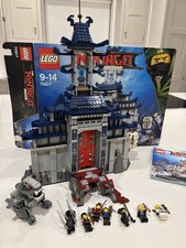 LEGO NINJAGO: Temple of The Ultimate Ultimate Weapon (70617) with box 