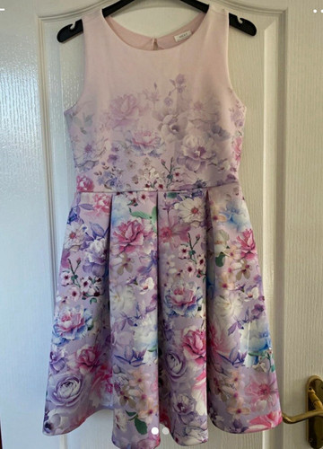 Next floral fit - &, flare