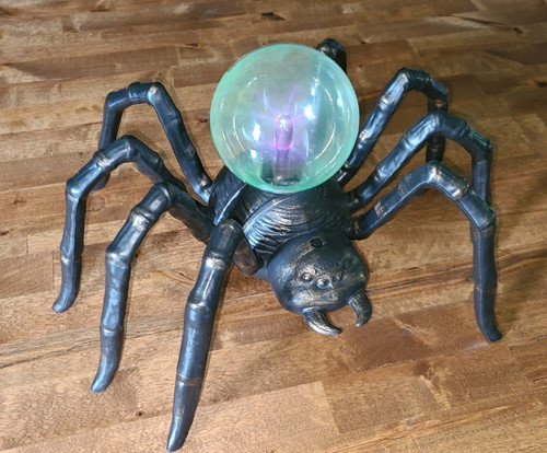 Spider with plasma ball - plasma, light