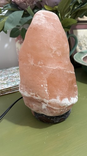 Himalayan rock salt lamp - salt,
