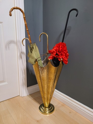 Vintage entrance hallway brass - vintage,