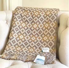 Bronte by Moon Dartmouth Gold / Natural Beige Shetland Wool Throw Blanket Check