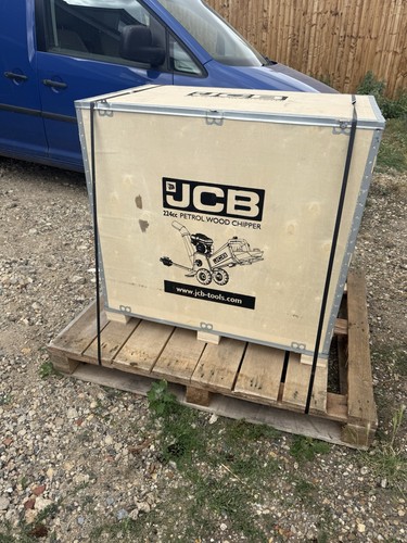 Jcb wood chipper petrol - petrol, max