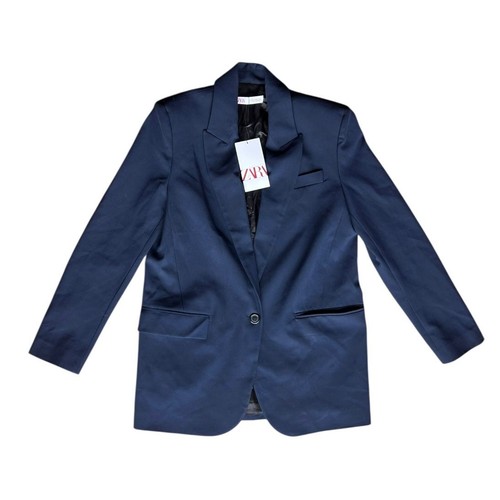 Nwt zara navy red - zara, label