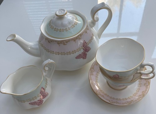Royal albert favourite - my,
