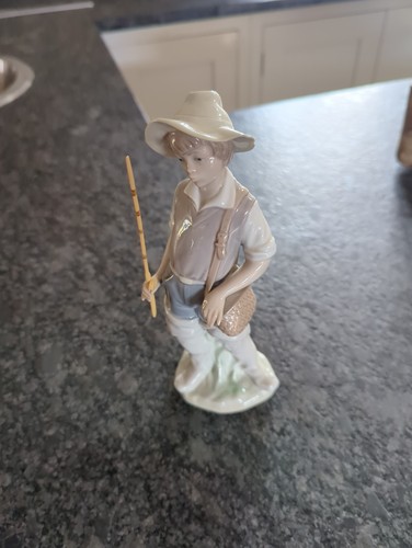 Lladro porcelain figurine - porcelain, 'boy