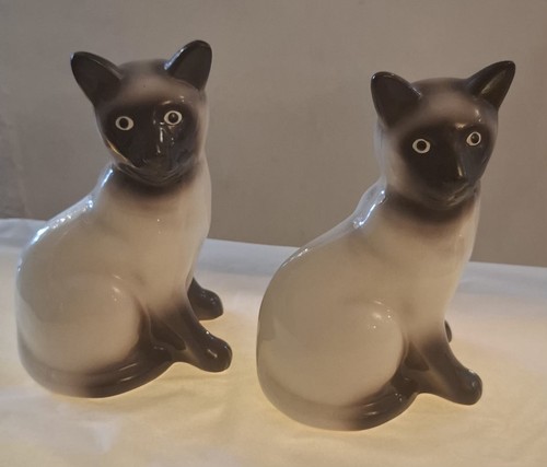 Pair vintage siamese - pair,