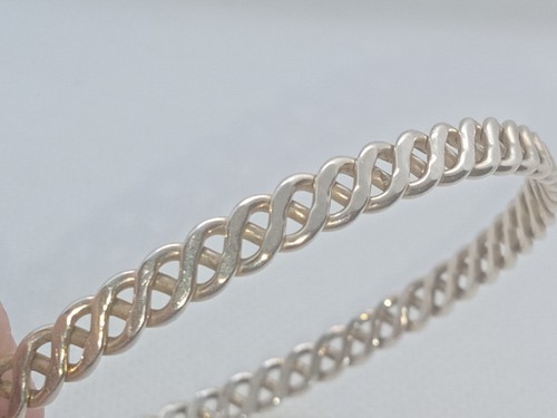 Fully hallmarked 925 silver - fully,