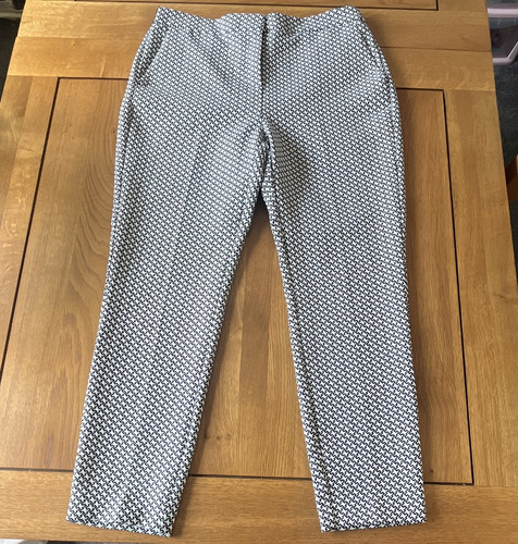 Next tailoring black - black, white