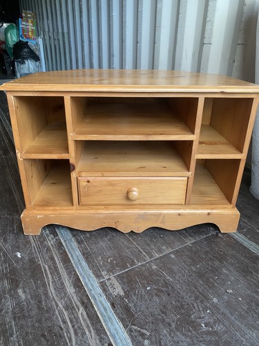 Solid pine corner - solid,