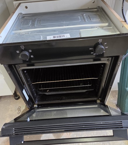 Single oven built - single, in
