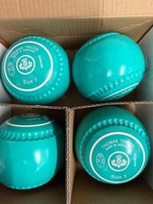 Taylor Ace Lawn Bowls - Size 3
