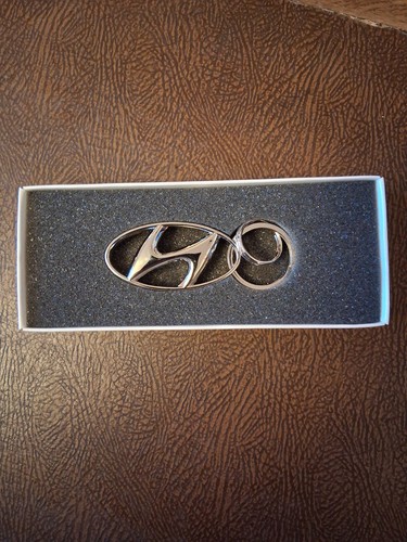 Hyundai keyring sturdy logo - hyundai,