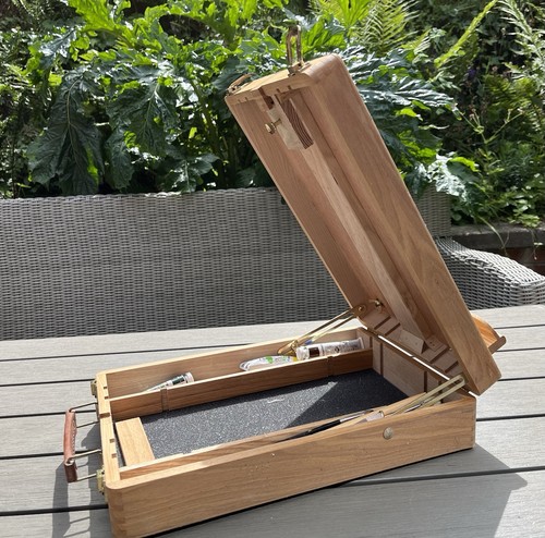 Adjustable wooden table box - adjustable,