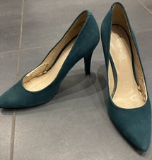 CABIN CREW STEWARDESS FLIGHT