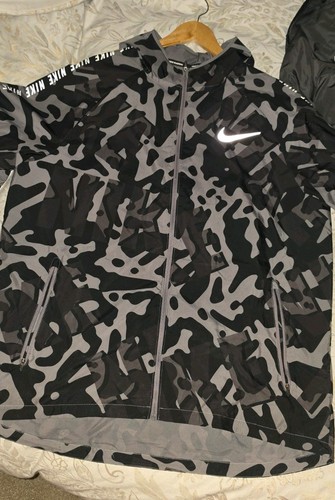 Nike camo windrunner - nike, xl