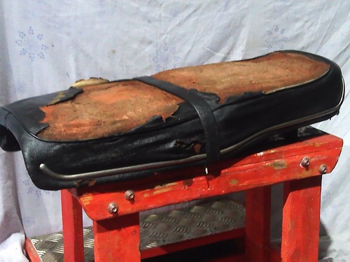 Oem honda cl72 cl77 seat - honda,