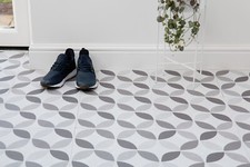 11 TILES 1 SQUARE METER GEOMETRIC GREY DC FLOOR SELF ADHESIVE VINYL FLOOR TILES