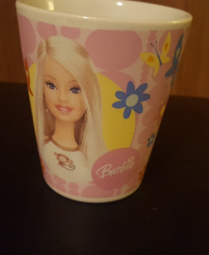 Barbie mug kinnerton - by, 2005