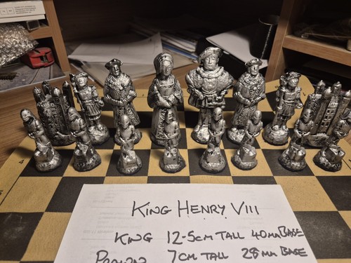 King henry viii chess set - viii,