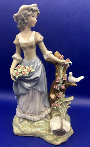 Lladro style vintage porcelain - lladro,