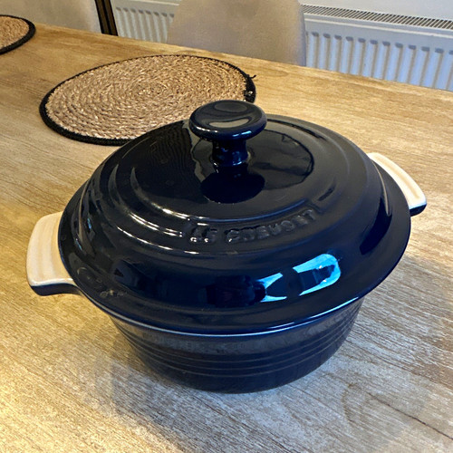Creuset round cast - round, iron