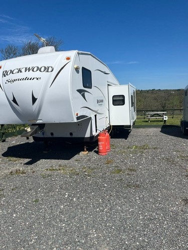 5th wheel caravan