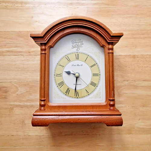 London clock tempus fugit - clock,
