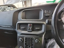 VOLVO V40 AUDIO & SAT NAV