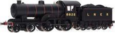 R3233 Hornby OO Gauge Class D16 8825 LNER Lined Black (Pre-Owned)