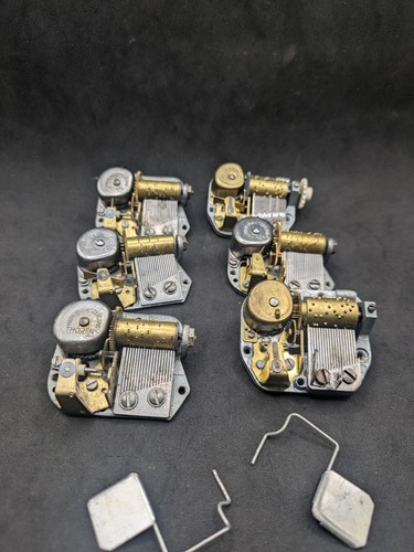 Lot movements music boxes - movements,