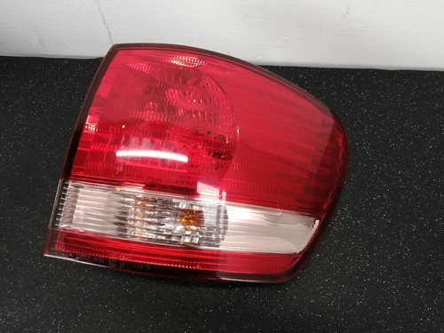 Toyota avensis verso - verso, outer