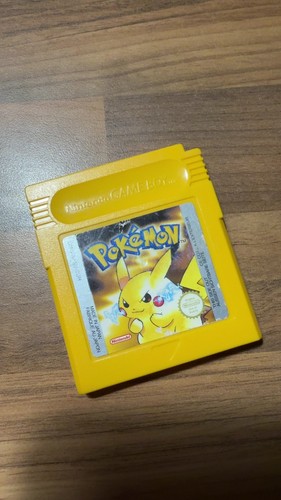 Pokemon yellow nintendo game - pokemon,