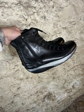 MBT Women’s Monya Black