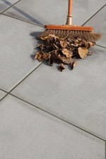 BRADSTONE PEAK SMOOTH  LIGHT GREY PAVING SLABS 600X600X35MM  CODE 05322