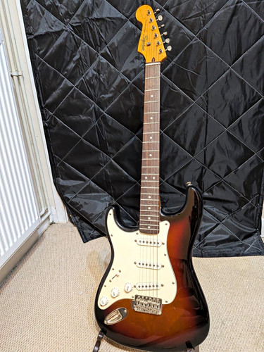 Left handed squier - left,