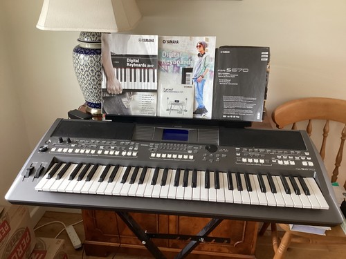 Yamaha psr s670 - s670, with